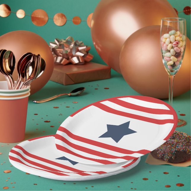 Red Stripes Blue Star Patriotic Pappteller (Multi)
