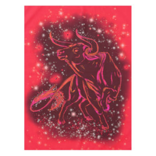 Red Tablecloth Bull läuft in der Starry Night Tischdecke