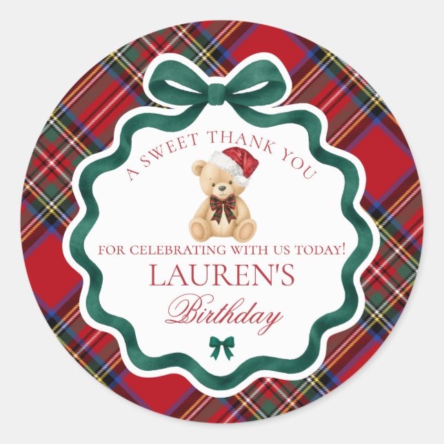 Red Tartan Plaid Christmas Bear Birthday Favor Runder Aufkleber (Vorderseite)