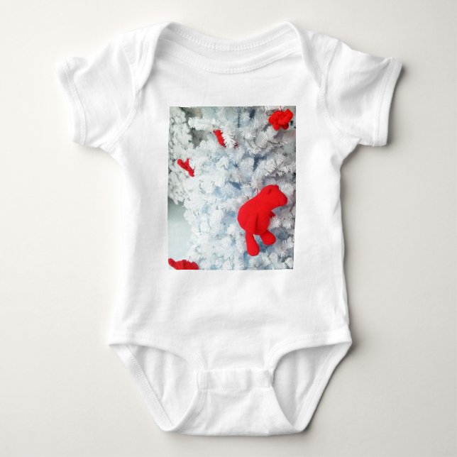 Red Teddy Bär in Christmas Tree Baby Strampler (Vorderseite)