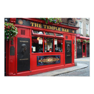 Red Temple Bar pub in Dublin Foto