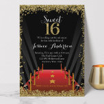 Red Tepet Hollywood Glitzer Sweet 16 Birthday Einladung<br><div class="desc">Unsere trendigen Hollywood-Motive mit süßen 16 Einladungen sind die perfekte Wahl für Ihr glamouröses Party. Das Design besticht durch einen roten Teppichboden,  Spotlights und Imitate mit vergoldeten Glitzer,  um 16 . Geburtstag zu feiern. Ihre Teenager werden sich mit dieser einzigartigen Einladung wie der Star der Show fühlen!</div>