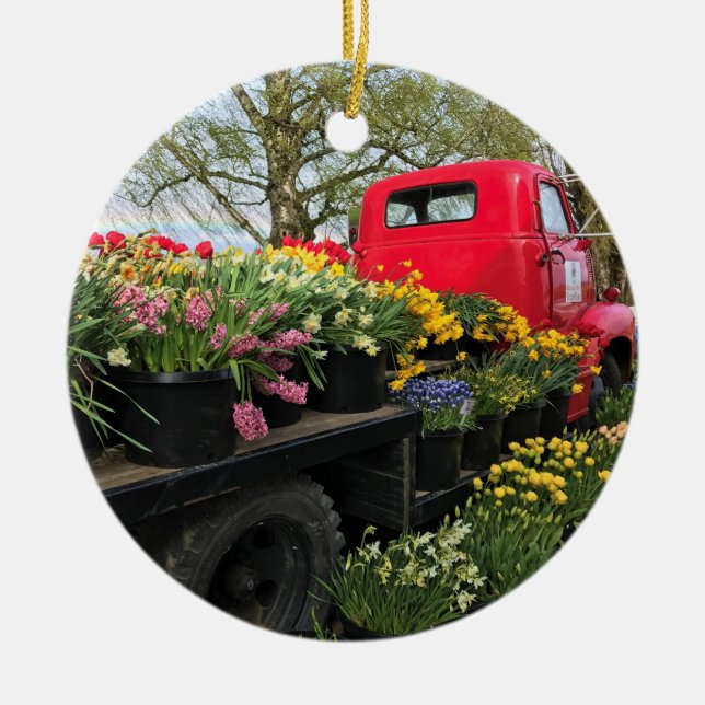 Red Truck mit Frühlingsblumen & Regenbogen Keramik Ornament (Vorne)