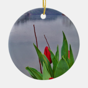 Red Tulips Blue Lake Arrowhead Wasser Keramikornament