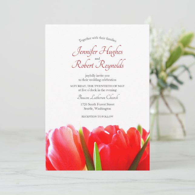 Red Tulips Hochzeitseinladung Einladung (Stehend Vorderseite)