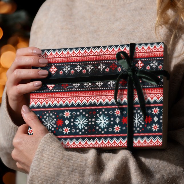 Red Ugge Christmas Sweater Fair Isle Gift Wrap Geschenkpapier (Von Creator hochgeladen)