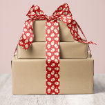 Red Vintag Retro Weihnachten Satinband<br><div class="desc">Fügen Sie Ihren Feriendekorationen eine nostalgische Touch mit diesem Vintagen Weihnachtssandband des Weihnachtsmanns hinzu. Dieses Ribbon mit seinem klassischen Santa Claus-Design und festlichen Schneeflocken vor einem soliden Hintergrund ist ideal für Geschenkverpackungen, Urlaubskunst, Kränze und vieles mehr. Der Retro-Stil und das lebhafte Design machen es zu einem hervorragenden Accessoire für die...</div>