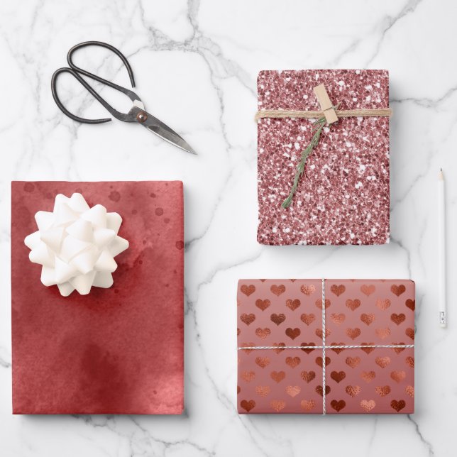 Red Watercolor Glitzer & Hearts Geschenkpapier Set (Vorderseite)