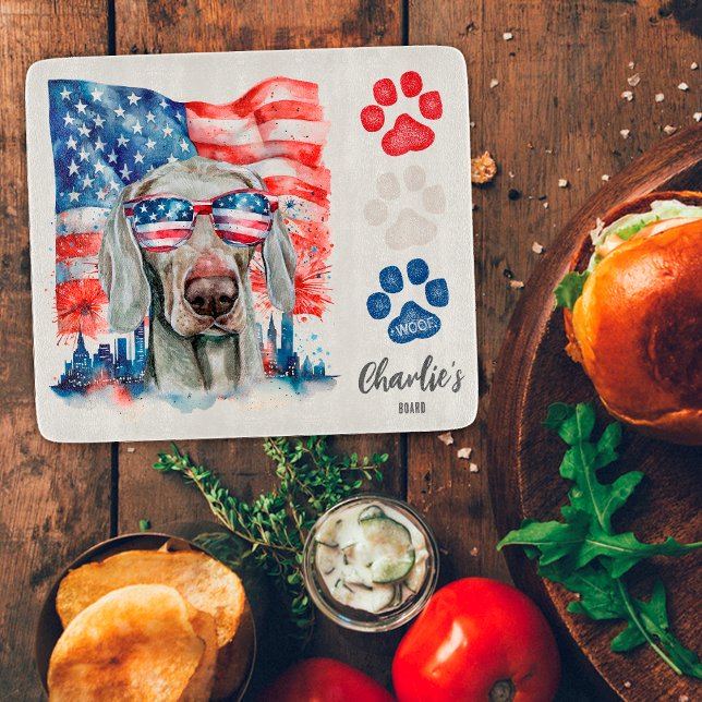 Red White and Blue Weimaraner Dog American Flag Schneidebrett (Von Creator hochgeladen)