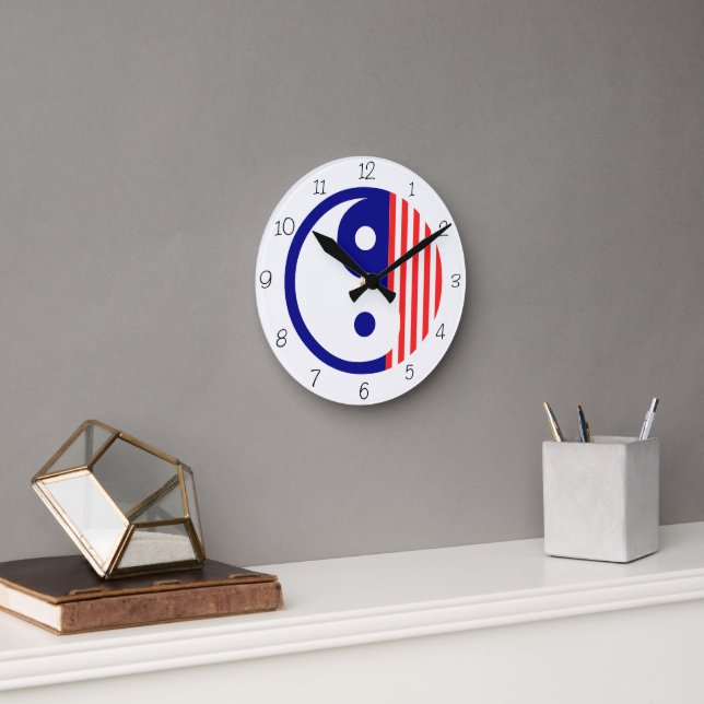 Red, White and Blue Yin Yang Round Clock Runde Wanduhr (Büro)