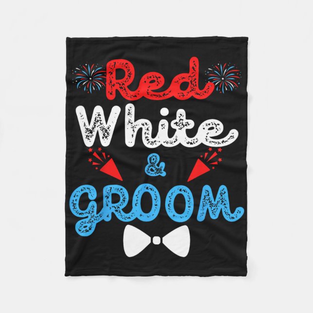 Red White and Groom Funny Wedding Party 4. Juli Fleecedecke (Vorderseite)