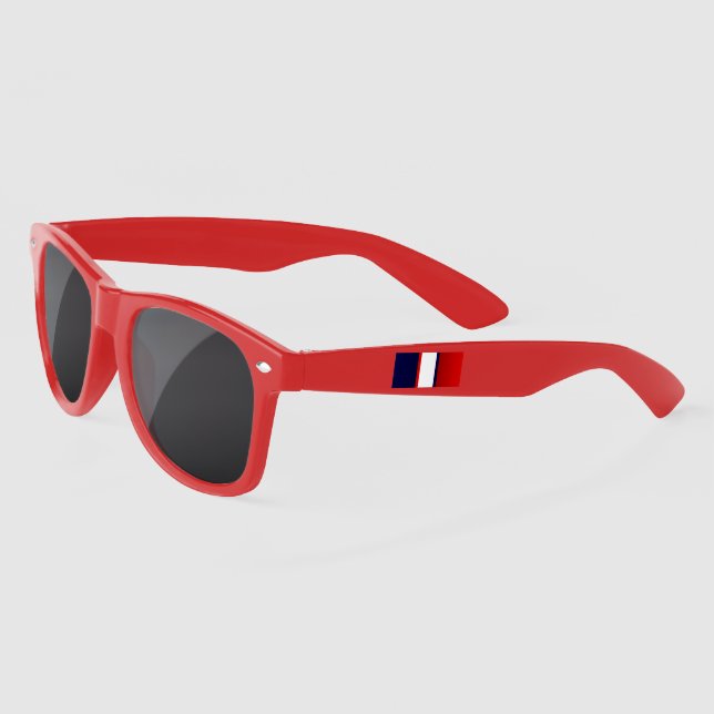 Red White & Blue Contemporary Design (Links)