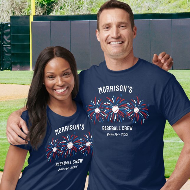 Red White Blue Fireworks 4. Juli Baseball Crew T-Shirt (Von Creator hochgeladen)
