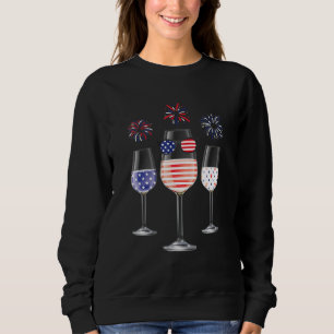 Red White Blue Wine Brille American Flag Happy 4t Sweatshirt