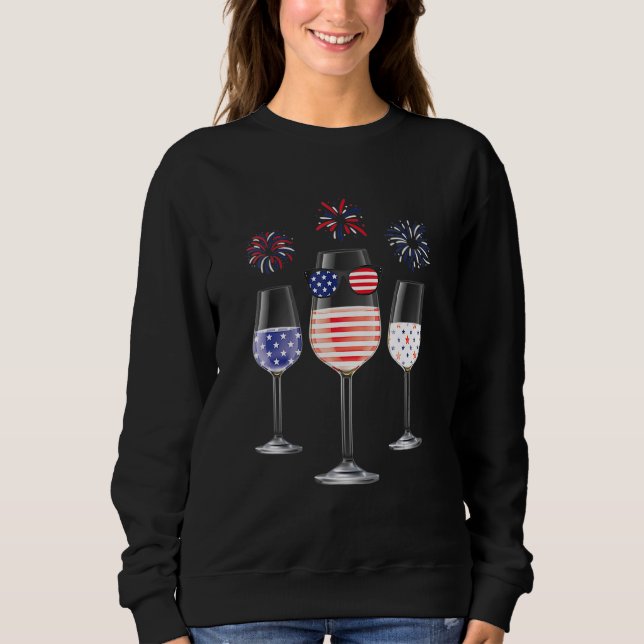 Red White Blue Wine Brille American Flag Happy 4t Sweatshirt (Vorderseite)