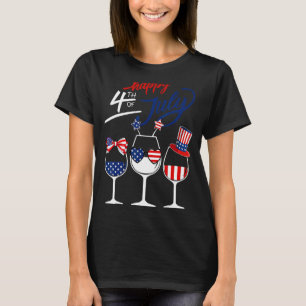 Red White Blue Wine Glass Usa Flag Happy 4. Ju T-Shirt