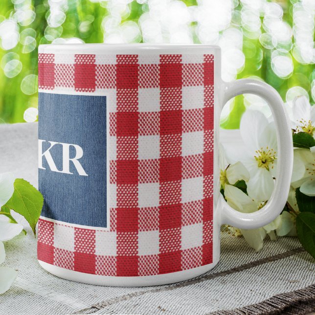 Red & White Buffalo Karo Blue Denim Monogram 11oz Kaffeetasse (Von Creator hochgeladen)