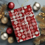 Red White Christmas Candy Pattern#13 ID1009 Geschenkpapier<br><div class="desc">Lassen Sie sich von der Leckerei des Urlaubes verzaubern und genießen Sie dieses skurrile Papiermuster, das sich in leuchtend farbigen Formen an altmodische Weihnachtsleckereien erinnert. Dieses spielerische Design verbindet lebendige Rot-, Weiß- und Silbertöne mit nostalgischem Charme und macht es zu einem idealen Ort, um Ihren Urlaub mit einer Touch Spaß...</div>
