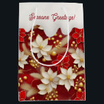 Red White Christmas Floral Pattern#17 ID1009 Mittlere Geschenktüte<br><div class="desc">Mit diesem einzigartigen Muster, das helle Rot-Weiß-Blume, flauschiges Gras aus hellem Schwanz und glänzende goldene Beeren auf einem dunkelroten Hintergrund bietet, verleihen Sie Ihren Feierlichkeiten Wärme und Charme. Die lebhaften Poinsettias kontrastieren wunderbar mit der subtilen Textur des Schwanz-Grases, während die Goldbeeren diesem wunderschönen Geschenksack-Design einen Hauch von Glamour verleihen. Personalisieren...</div>