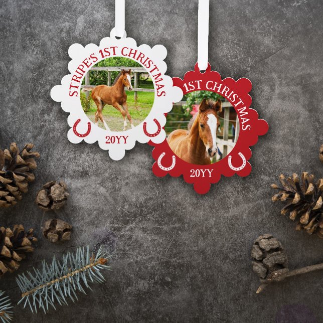 Red White Horseshoes Foal's 1. Weihnachten Ornament Karte (Von Creator hochgeladen)