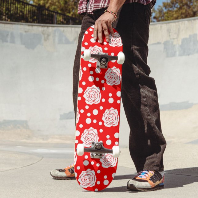 Red White Polka Dots Floral Illustration Design Skateboard (Von Creator hochgeladen)
