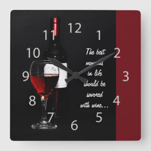 red wine glass and bottle quadratische wanduhr