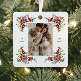 Red Winter Florals Foto Ornament Aus Metall