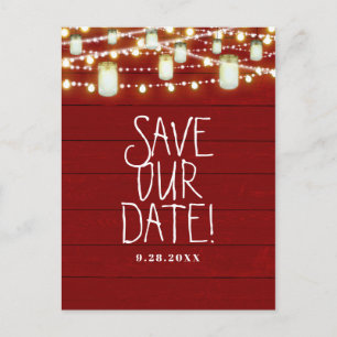 Red Wood & String Lights Rustikal Save the Date Ankündigungspostkarte