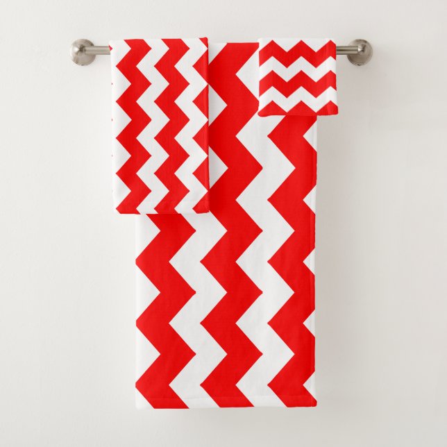 Red Zigzag Striping Badhandtuch Set (Insitu)