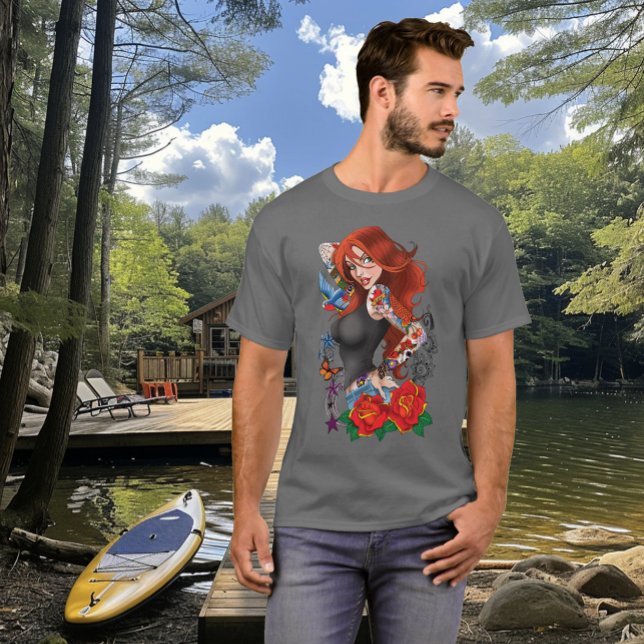 Redhead Frau Tattoos T-Shirt (Von Creator hochgeladen)