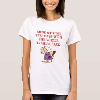 Redneckhinterwäldlerwitz T-Shirt