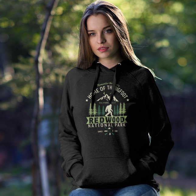 Redwood National Park California Bigfoot Home Hoodie (Von Creator hochgeladen)