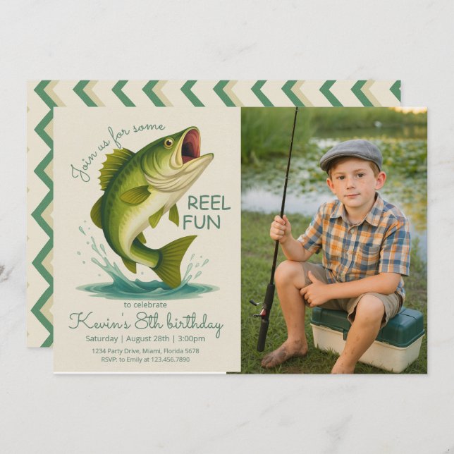 Reel in the Fun Fishing Birthday Photo Einladung (Vorne/Hinten)
