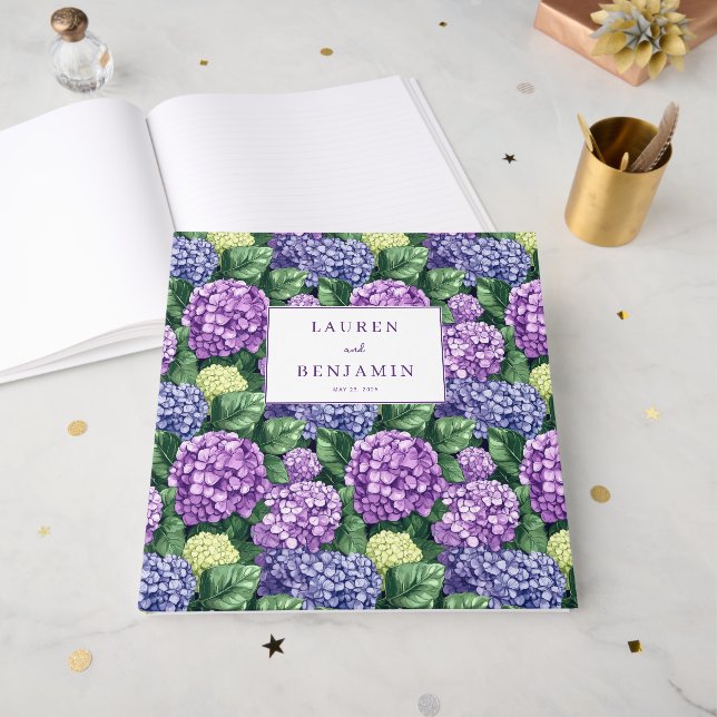 Refined Purple Floral Pattern Gästebuch (Vorderseite offen)