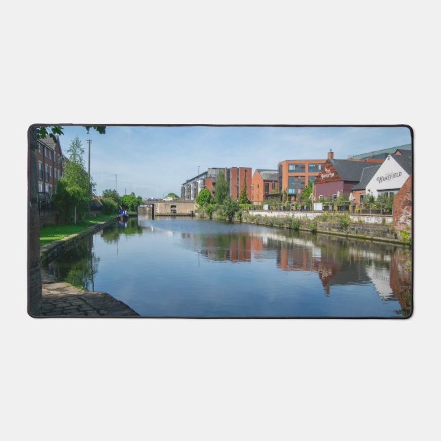 Reflections on the Canal, Wakefield Schreibtischunterlage (Vorderseite)