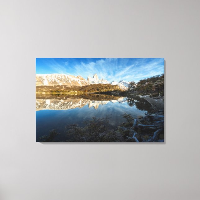 Reflektion von Patagonia Leinwanddruck (Vorderseite)