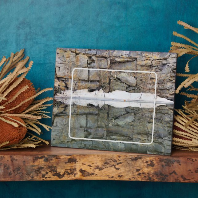 Reflektoren an der Felsenwand ergänzen den eigenen Fotoplatte (Seite)