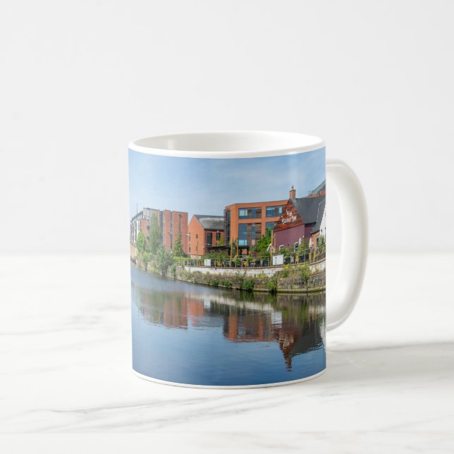 Reflexionen am Kanal, Wakefield Kaffeetasse (VorderseiteRechts)