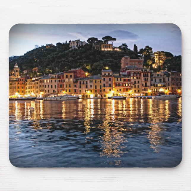 Reflexionen auf Portofino, Italien Mousepad (Vorne)