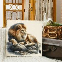 Regal African Lion Ruhen auf einem Felsen - Wasser