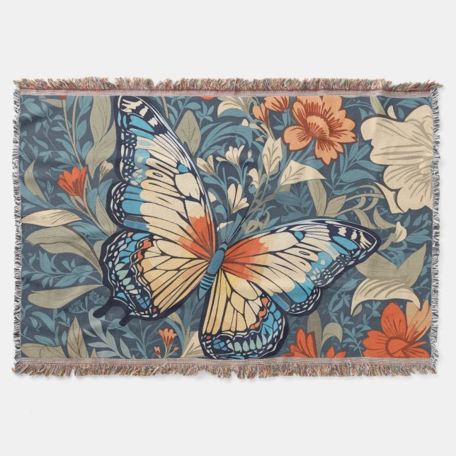 Regal Butterfly Amidst William Morris Floral Decke (Vorderseite)