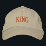 Regal Embroidery Khaki Cap King Name gedruckt Bestickte Baseballkappe<br><div class="desc">Machen Sie eine Aussage mit der Alternative Bekleidung Kappe in Khaki Baumwolle. Die kühne "King" Stickerei in Gold verleiht ihr einen regelmäßigen Look. Das verstellbare Gurtband sorgt für eine perfekte Passform. Ideal für lässige Ausflüge oder das Hinzufügen von Flair zu jedem Ensemble.</div>