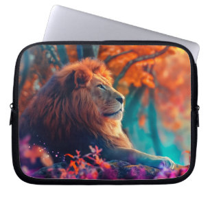 Regal-Löwe im Design Enchanted Forest Laptopschutzhülle