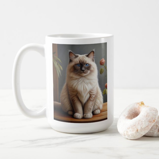 Regal Ragdoll Cat Portrait Fluffy Blue Mit Augen Kaffeetasse (Mit Donut)