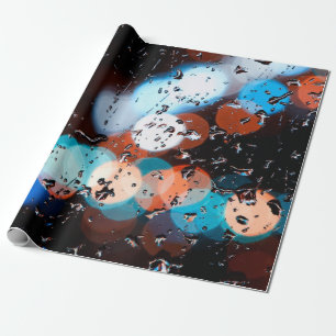 Regen fällt auf das Fenster Geschenkpapier