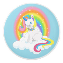 Regenbogen-Einhorn auf einer Wolke