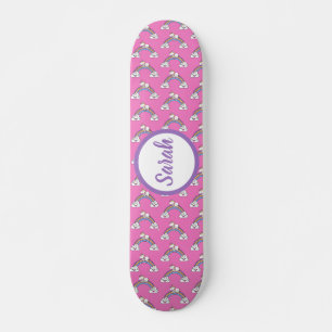 Regenbogen-Einhorn-Muster personalisierter Name Skateboard