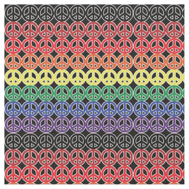 Regenbogen-Friedenszeichen auf Schwarzem Stoff (Nahaufnahme)