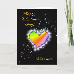 Regenbogen-Herz mit Sternchen auf schwarz Feiertagskarte