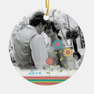 Regenbogen-hohe Keramikornament
